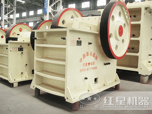 69石頭顎式破碎機，型號眾多