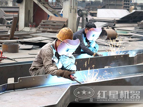 海綠石圓錐破碎機(jī)匠心制造車間 海綠石圓錐破碎機(jī)匠心制造車間