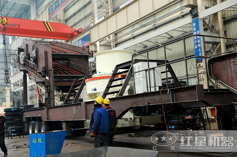 時產200噸小型移動破碎車，配制砂機，專業廠家，價格實惠