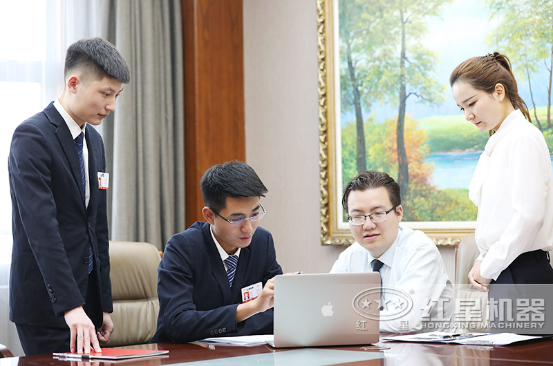 專業(yè)人員，為用戶量身設計生產(chǎn)線