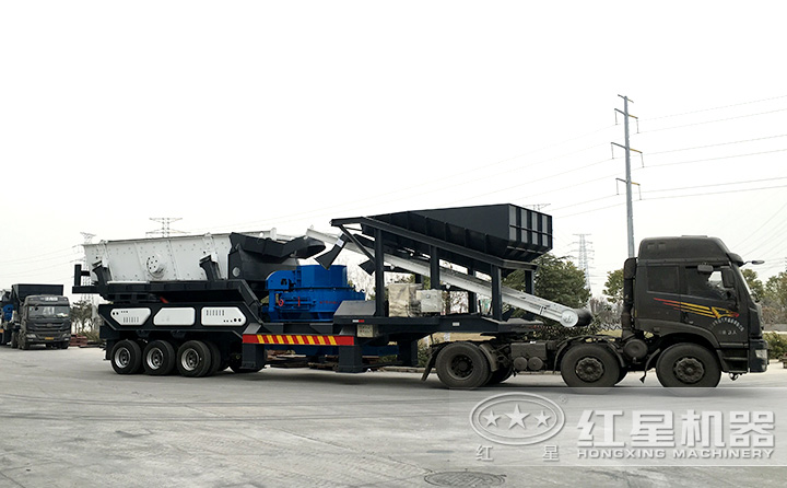 車載時產(chǎn)300噸鵝卵石移動制沙機上路了，移動自由更靈活 
