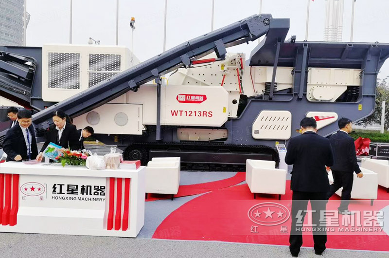 環(huán)保粉碎機博覽會現(xiàn)場1 環(huán)保粉碎機博覽會現(xiàn)場1