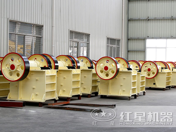 復(fù)擺顎式破碎機(jī) 復(fù)擺顎式破碎機(jī)