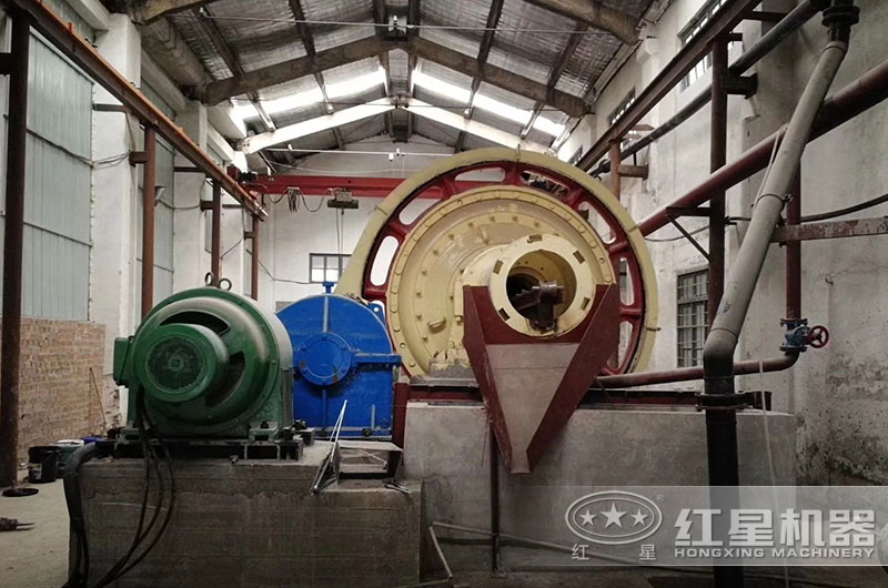 棒磨制砂加工現場 棒磨制砂加工現場