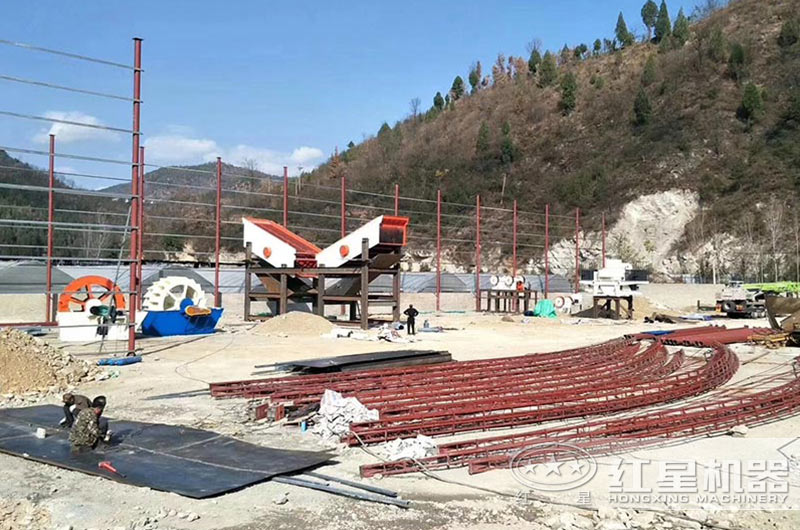 審核通過正在搭建中的機(jī)制砂生產(chǎn)線客戶現(xiàn)場 審核通過正在搭建中的機(jī)制砂生產(chǎn)線客戶現(xiàn)場