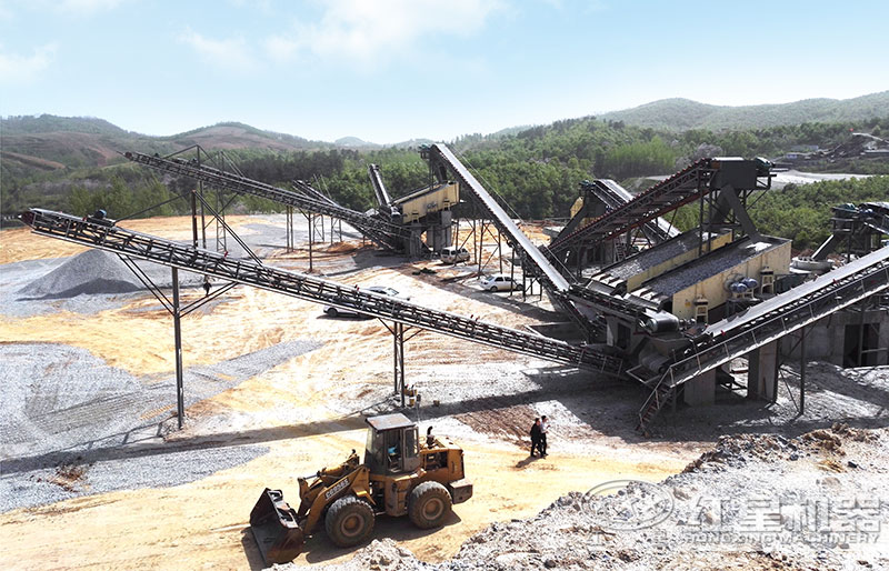 12、13石子加工客戶現(xiàn)場