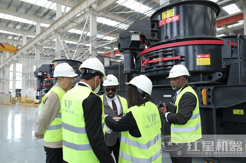 客戶來廠選購中