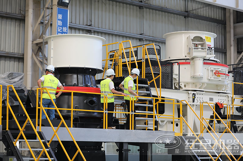 客戶來廠考察機(jī)制砂生產(chǎn)設(shè)備 客戶來廠考察機(jī)制砂生產(chǎn)設(shè)備